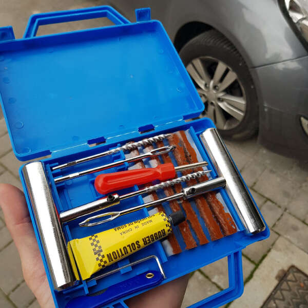 Tireon - Universal tire repair tools