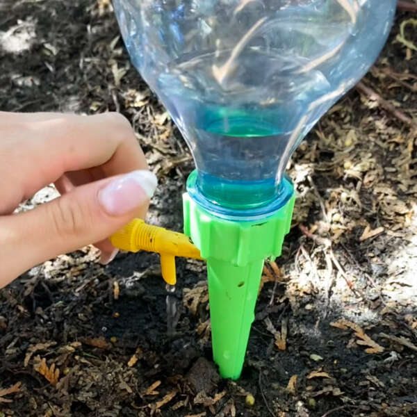 DripDrops - Set of 12 watering tools