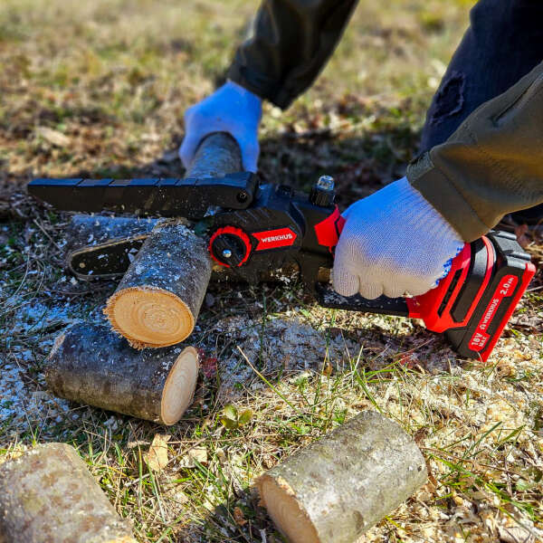Werkhus cordless chainsaw - Powerful wood-sawing set