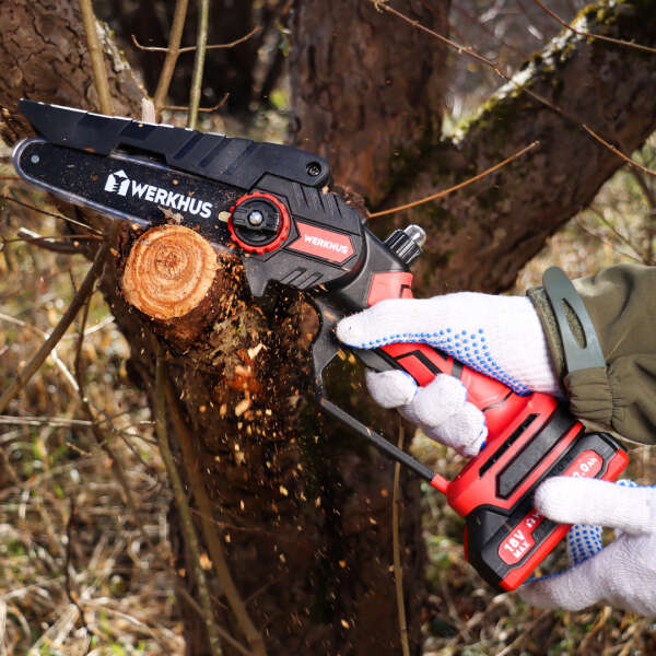 Werkhus cordless chainsaw - Powerful wood-sawing set